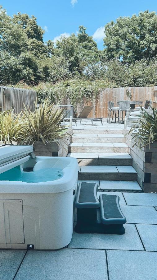 Solent Heights•Sea View•Hot Tub Villa Portsmouth Eksteriør bilde