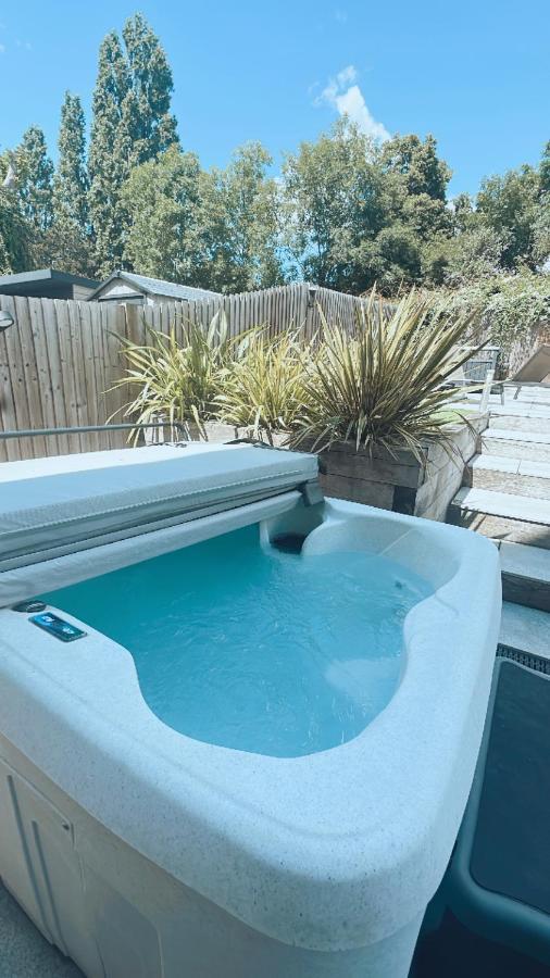 Solent Heights•Sea View•Hot Tub Villa Portsmouth Eksteriør bilde